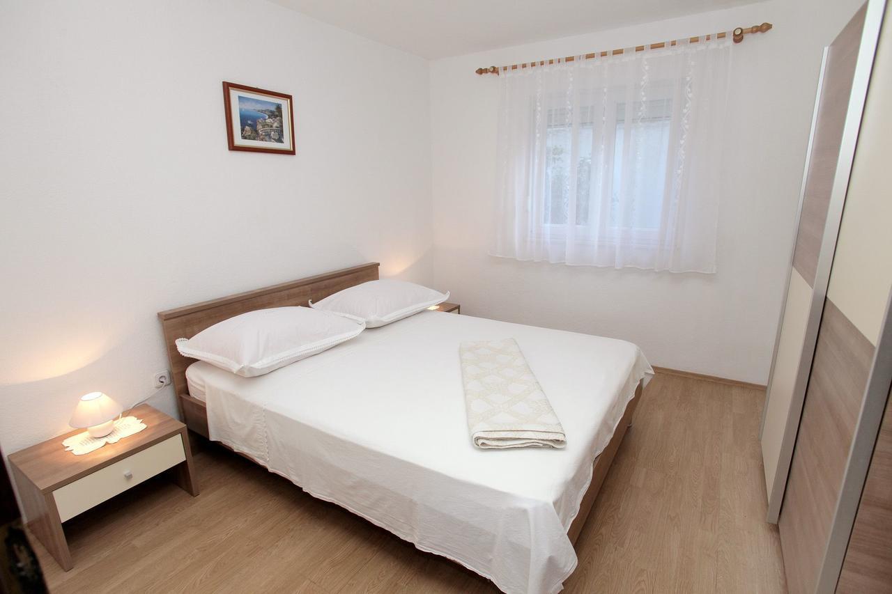 Apartments Iva トロギール エクステリア 写真